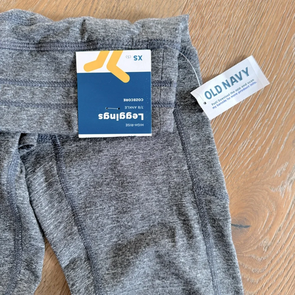 ⚡️BNWT Top & Leggings